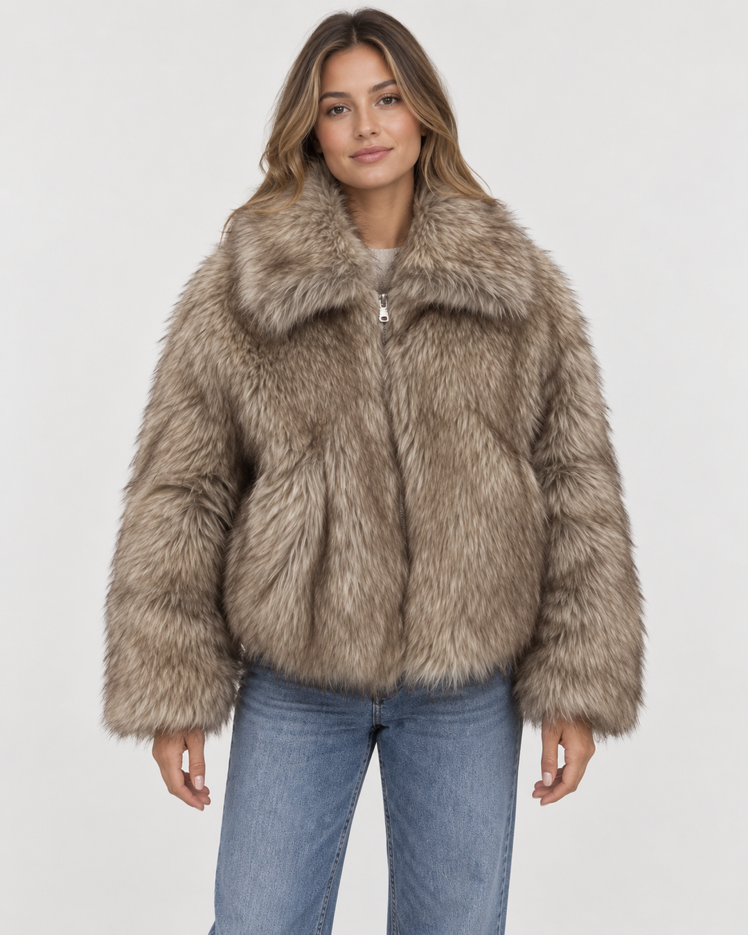 Alma | Oversized Jakke til Kvinder i Kunstpels med Bred Krave